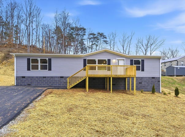 504 Short St, LaFollette, TN 37766
