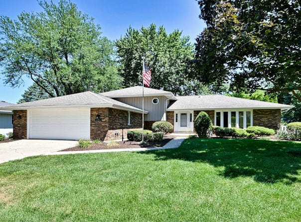 15231 S Meadow Lane, Plainfield, IL 60544