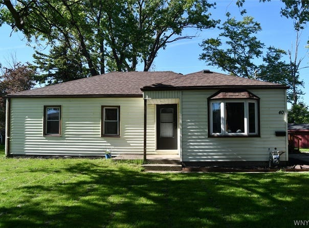 40 North Drive, Buffalo, NY 14218