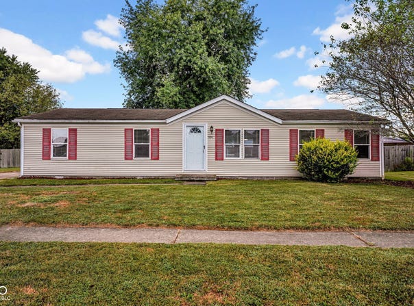 1104 Brittney Boulevard, Seymour, IN 47274