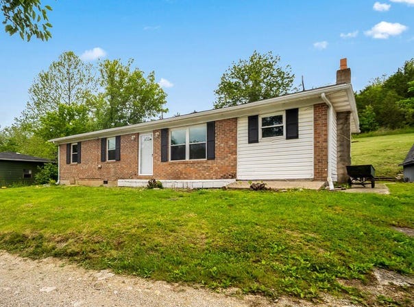 4089 State Route 41, Manchester, OH 45144