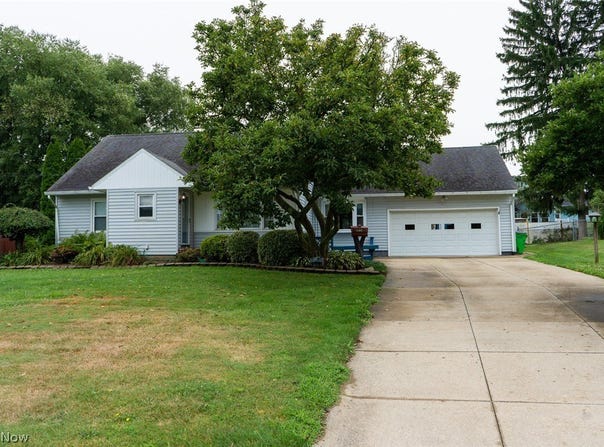 1454 Hagey Drive, Barberton, OH 44203