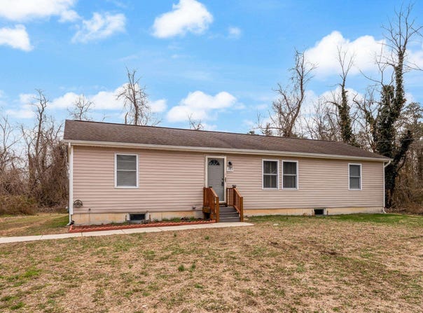 102 Freeman Ave, Egg Harbor Township, NJ 08234