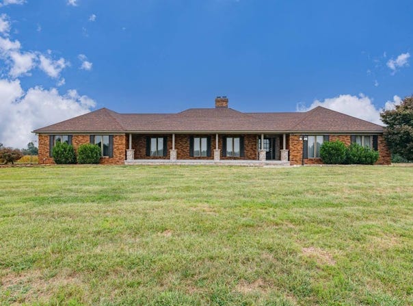 645 Thoroughbred Ln, Elizabethtown, KY 42701
