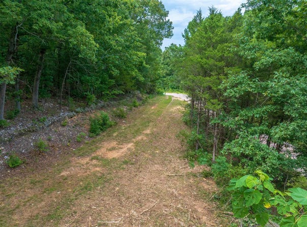 Lakeview Circle, Cave City, AR 72521