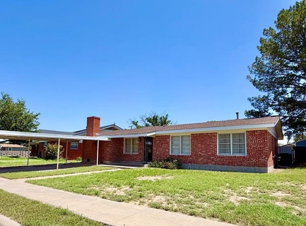 1303 S Houston, McCamey, TX 79752