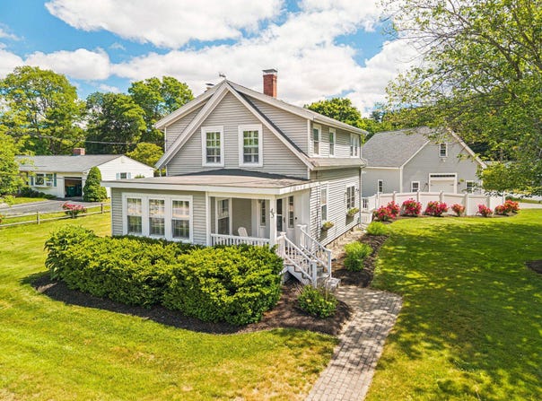 45 Post Road, North Hampton, NH 03862