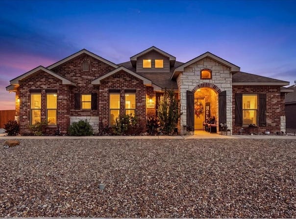 2401 Bastrop Ave, Midland, TX 79705