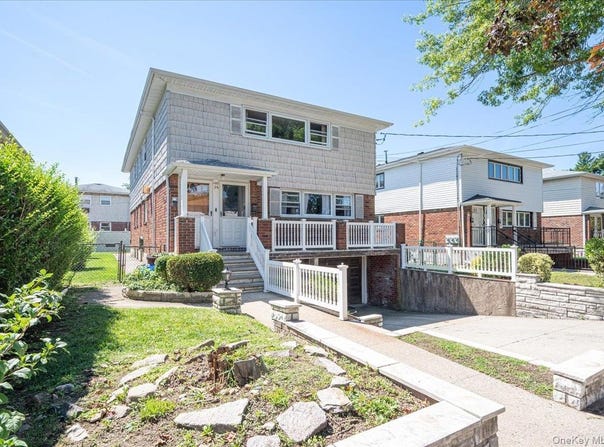 14626 25th Road, Flushing, NY 11354