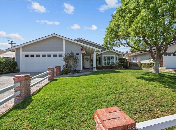 25065 Green Mill, Newhall, CA 91321