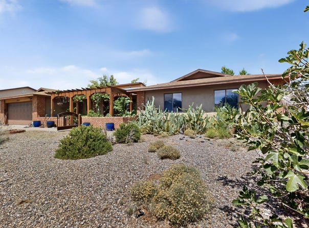 2009 Twisted Juniper Road SE, Rio Rancho, NM 87124