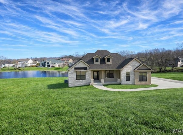 18R Cobblestone Creek, Washington, MO 63090