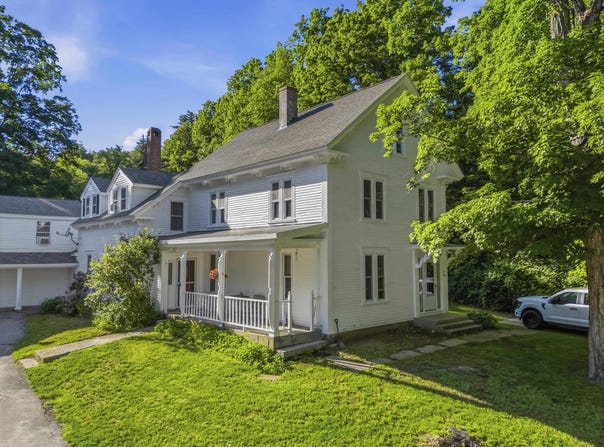 7 Berry Road, Nottingham, NH 03290