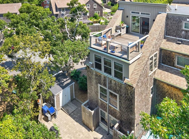 5 Stable Path, Provincetown, MA 02657