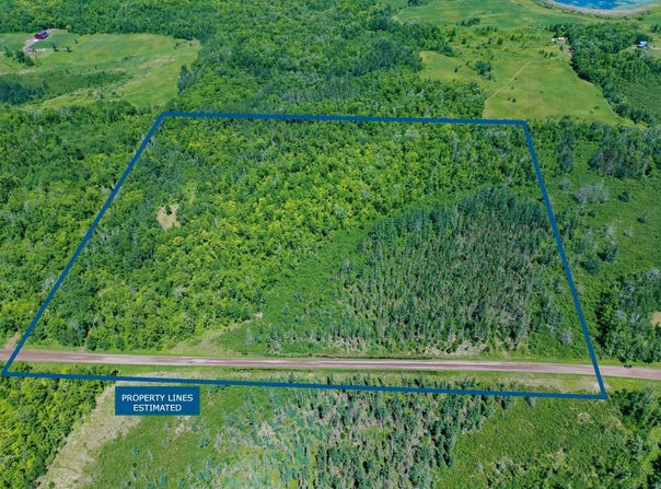 Oak Leaf Road, Kerrick, MN 55756