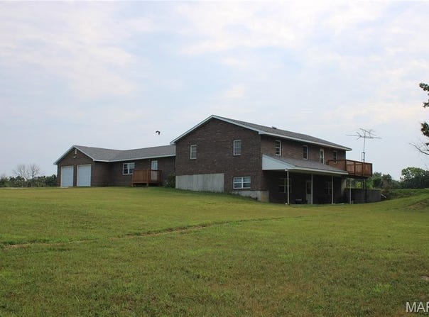 12818 Monroe Road 633, Santa Fe, MO 65282