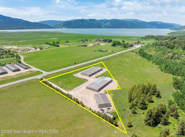 1300 U.S. 26, Alpine, WY 83128
