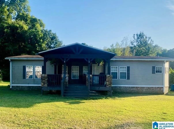 696 PINE MOUNTAIN ROAD, REMLAP, AL 35133