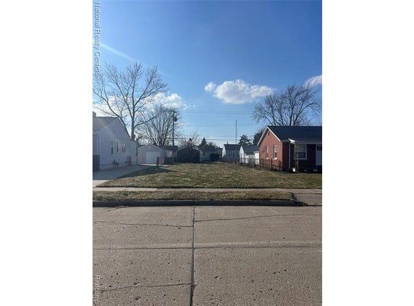 26441 Belanger Street, Roseville, MI 48066