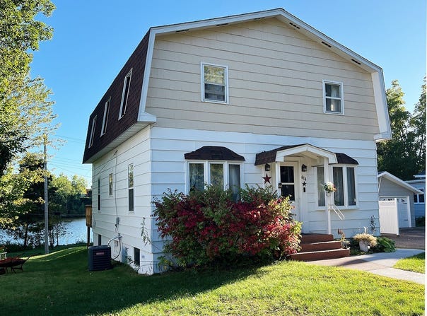 414 E River Avenue, Ladysmith, WI 54848