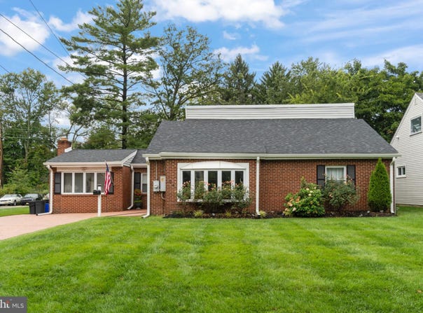 124 GLENWOOD Avenue, MERCHANTVILLE, NJ 08109