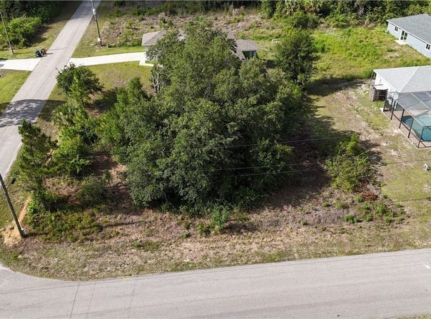 2025 Robert Avenue, Alva, FL 33920