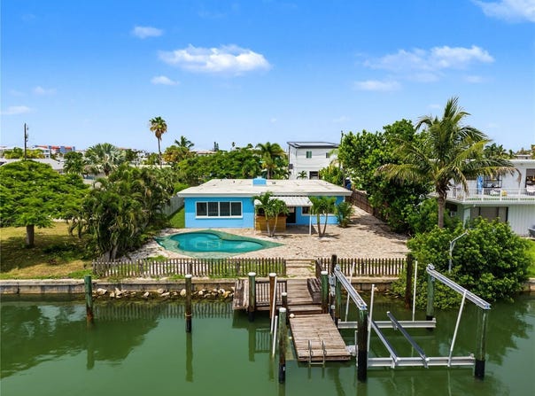 403 NORMANDY Road, MADEIRA BEACH, FL 33708