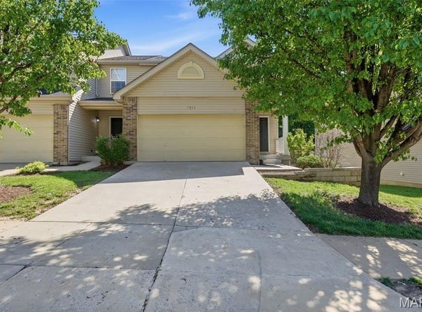 5533 Wavecrest Circle, Cottleville, MO 63304