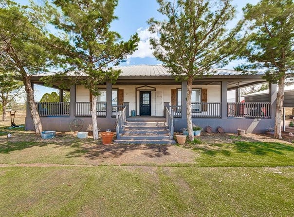 2304 County Rd C2671, Stanton, TX 79782