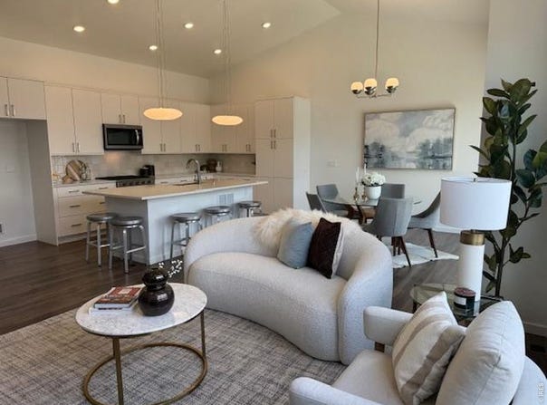 727 Kubat Ln, Longmont, CO 80503