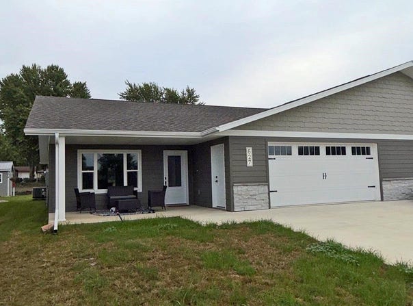 627 7th Street, Sheldon, IA 51201
