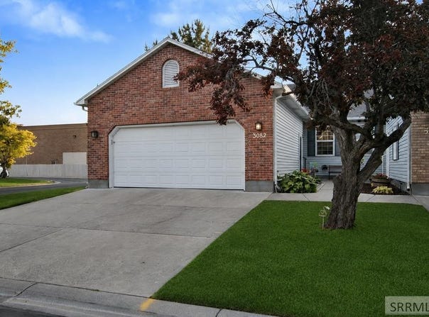 3082 Thayer Bridge Circle, Idaho Falls, ID 83402