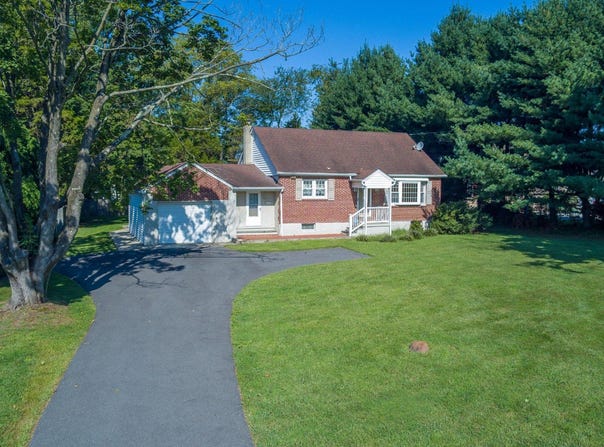 344 BEAR CHRISTIANA Road, BEAR, DE 19701