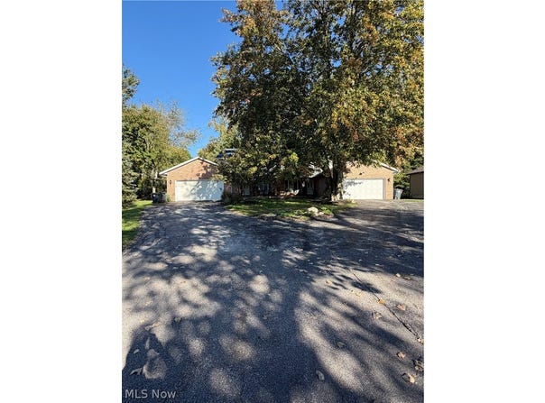 453-455 S Frank Boulevard, Akron, OH 44313