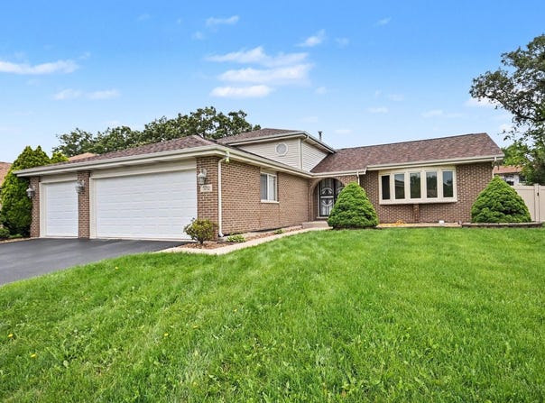 5712 Kathryn Lane, Matteson, IL 60443