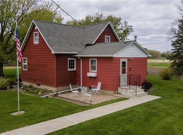 84777 State Highway 60, Madelia Twp, MN 56062