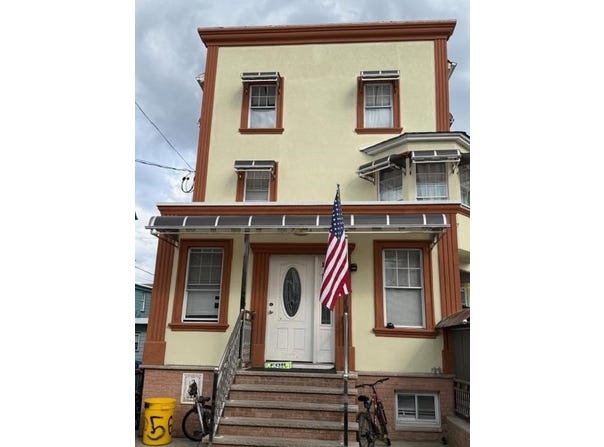 56 HAMILTON AVE, Fairview, NJ 07022