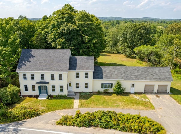 638 Post Road, Greenland, NH 03840