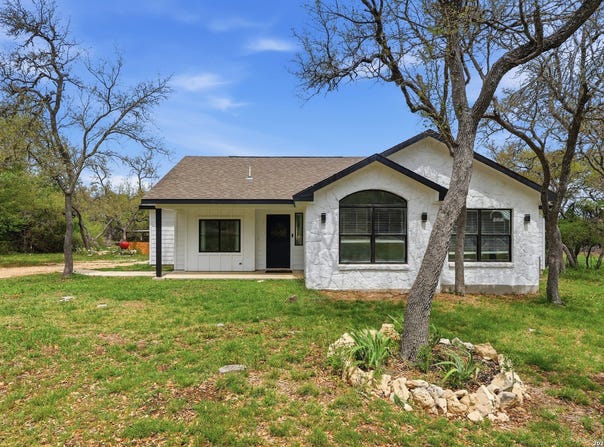 297 Rust Ranch, Blanco, TX 78606