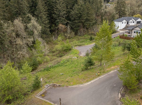 Aerie Park Pl, Eugene, OR 97405