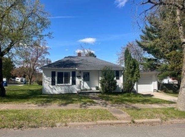 916 SPRUCE STREET, Wausau, WI 54401