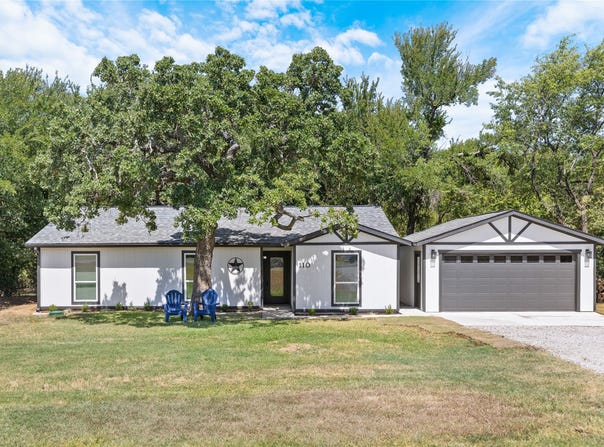 110 Muleta Drive, Oak Point, TX 75068