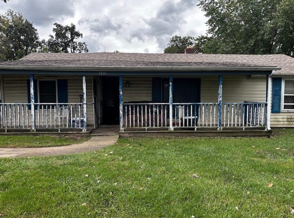 1331 Simms Street, Aurora, IL 60505