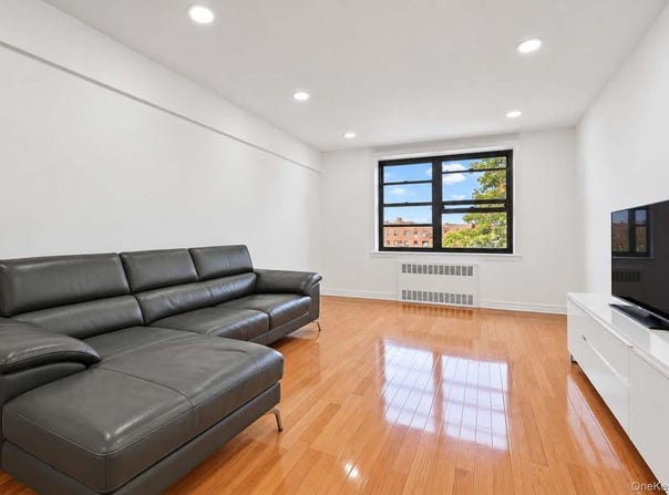 140-08 28th Road, Flushing, NY 11354
