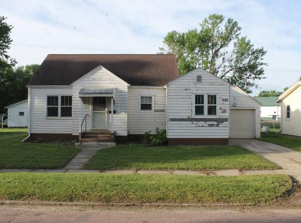 309 E Ohio Ave, George, IA 51237