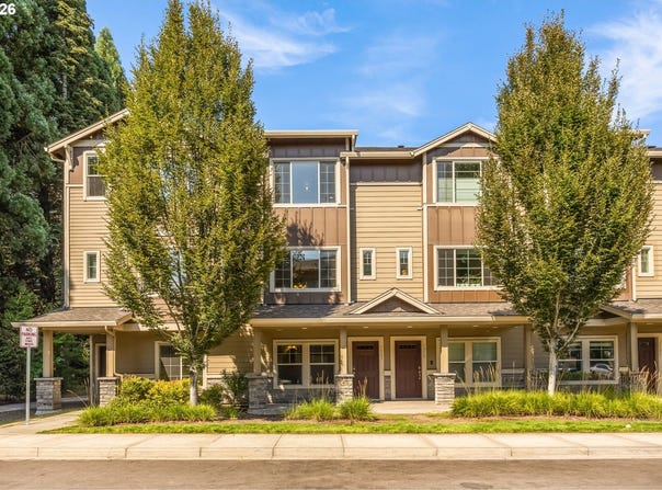 7967 NE HEISER St, Hillsboro, OR 97006