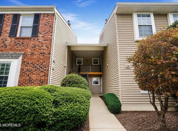 29 Lindsey Circle, Old Bridge, NJ 08857