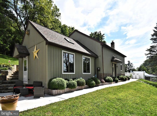 22 SEIDEL Road, READING, PA 19606