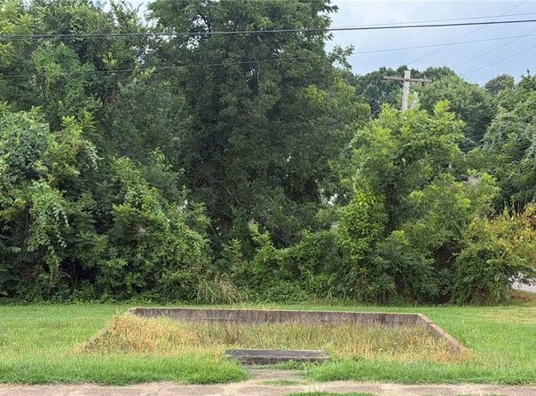 S Side Park Ave, Poplar Bluff, MO 63901