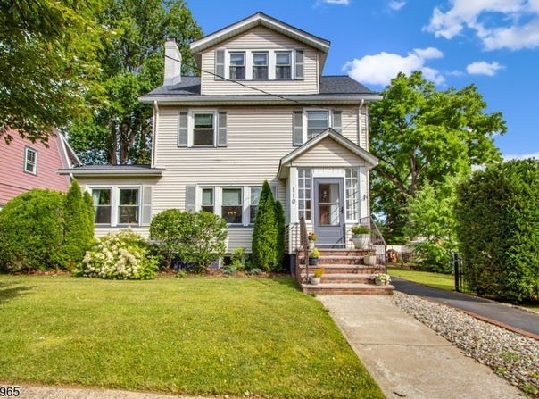 110 Lyons Pl, Springfield Twp., NJ 07081-1606